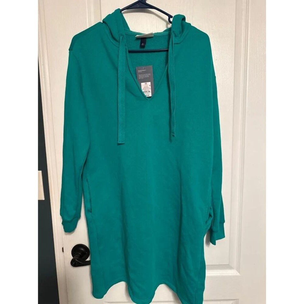 Women’s long hoodie